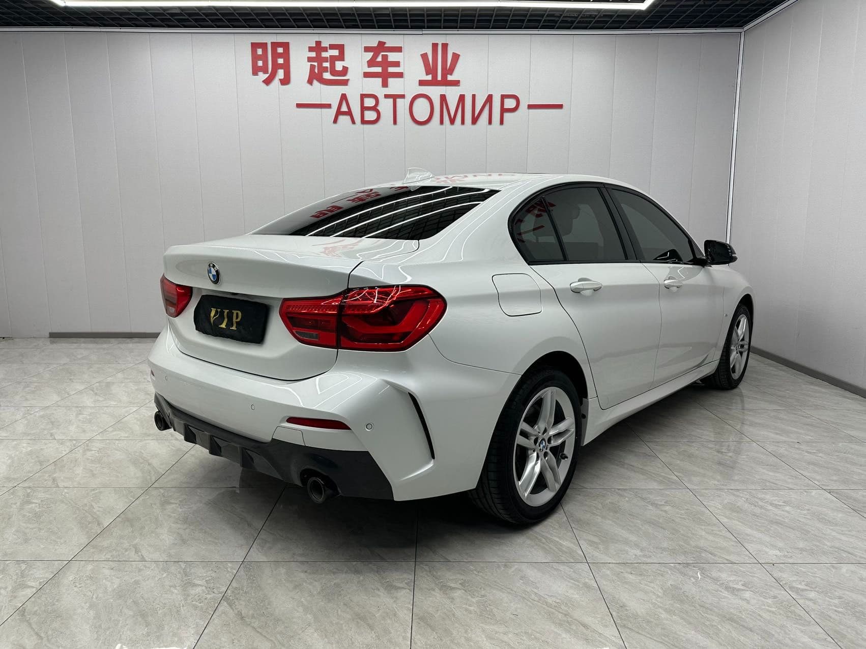 BMW 120I 2022 — миниатюра 3