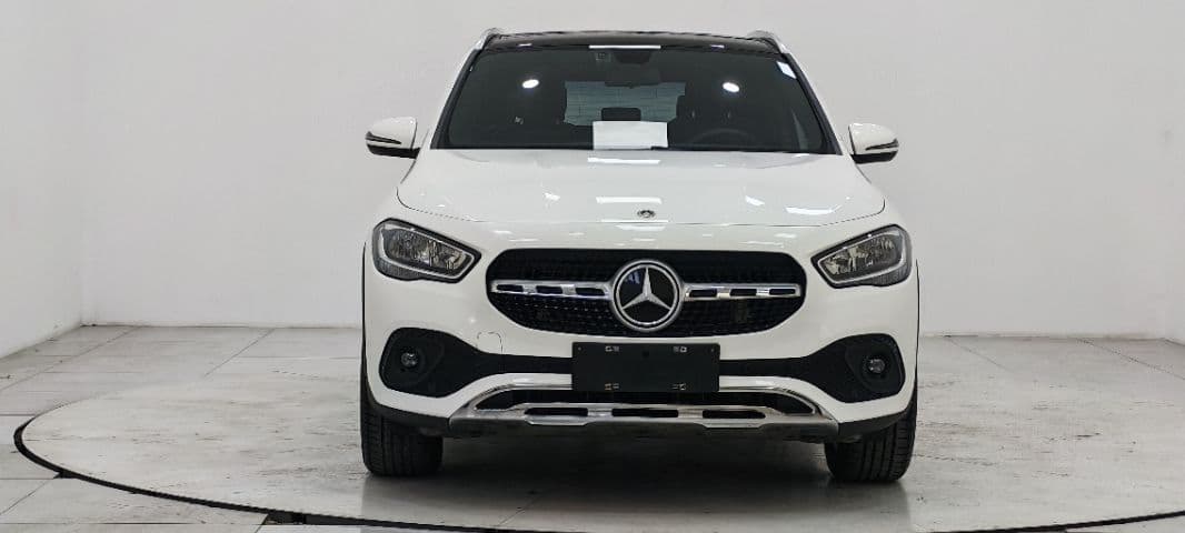 Mercedes-Benz GLA 180 2021