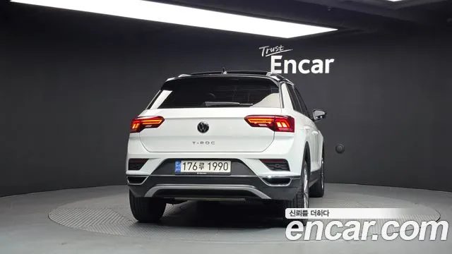 Volkswagen T-Roc 2022 — фото 4